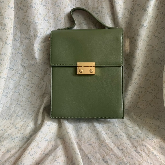 Shoedazzle - Picture 2 of 2